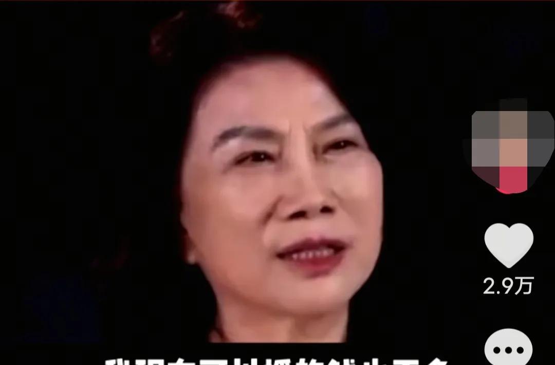 《董明珠自曝年薪两三百万却想退休：女人拼到极致的人生，到底图什么？》