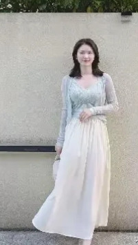 刚结婚的时候，一到周末，我老公就喜欢带我回他妈家吃饭，骑个嘉陵牌的摩托，不管天冷