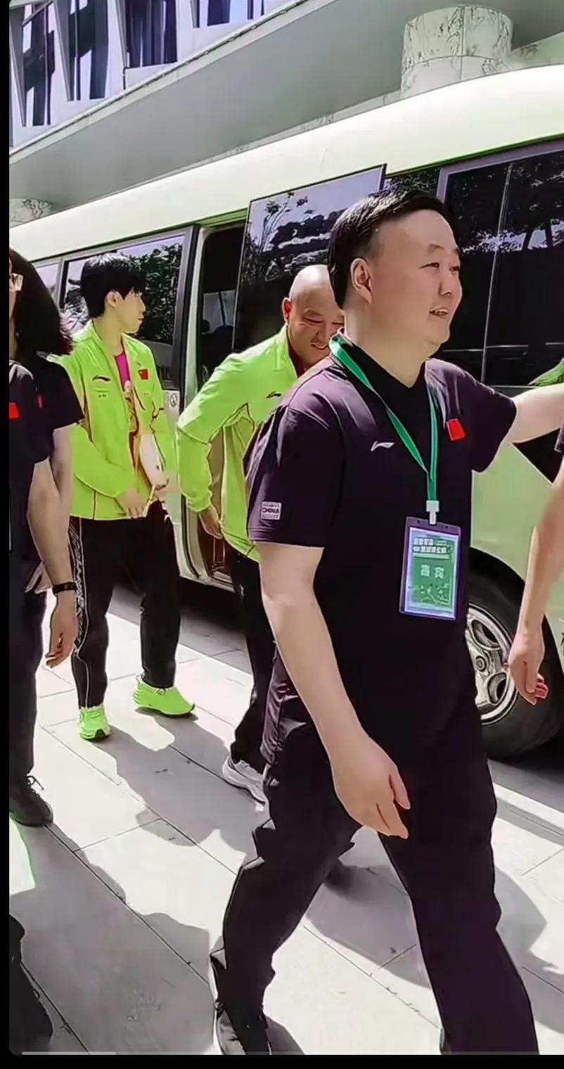 这都是丢怕了呀，一眼盯不住就不行[捂脸哭]蛐蛐别人干嘛，以后你们还看到吗？谁懂他