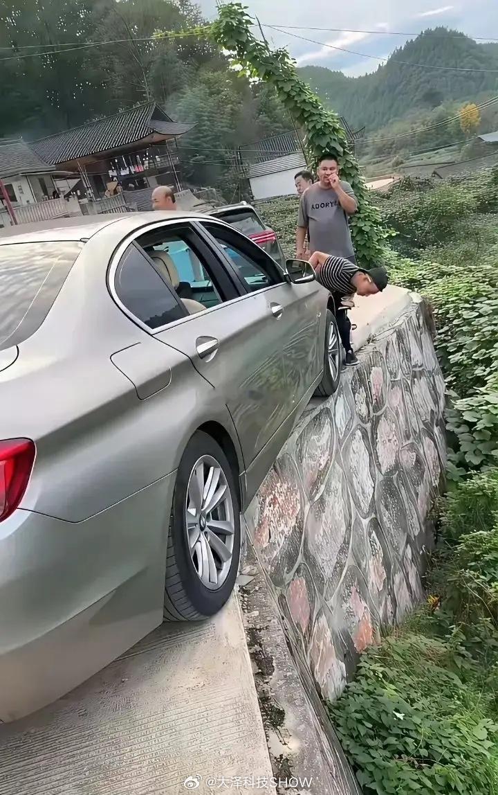 不敢动了，一点也不敢动了……第一代智力低于父母的群体出现了