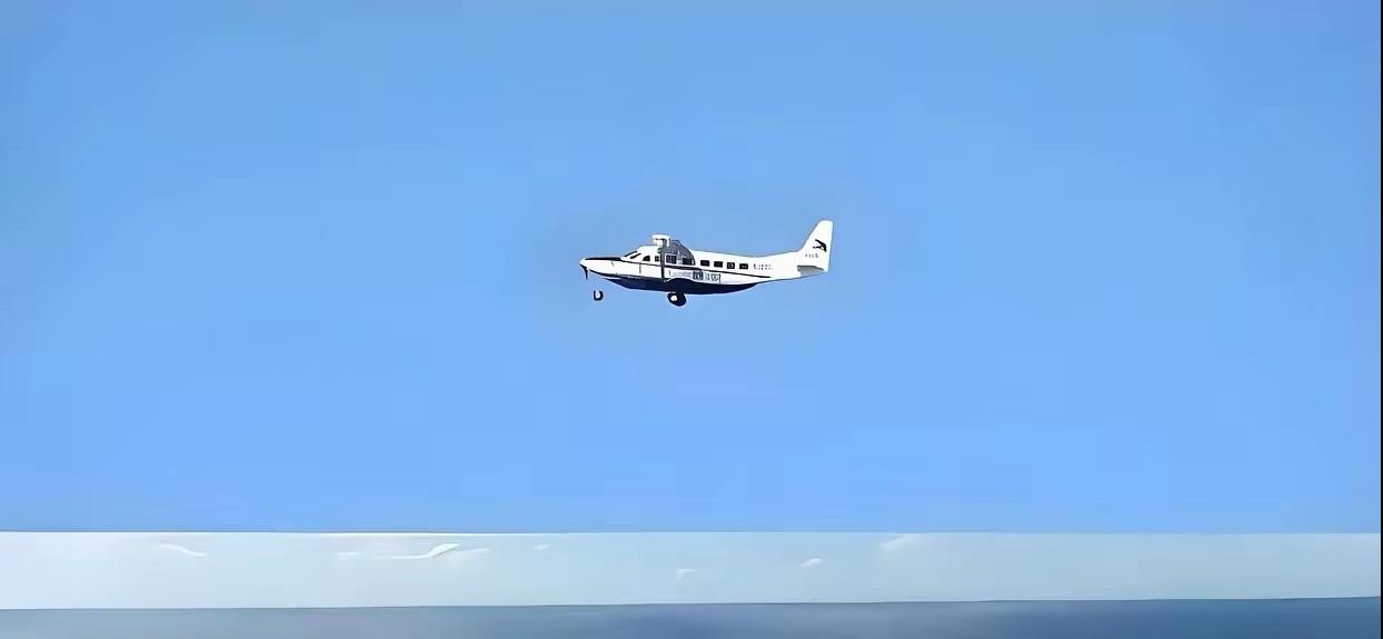 3月20日，菲律宾飞机再次逼近美济礁，这次中方没惯着果断“开火”！这次中方不