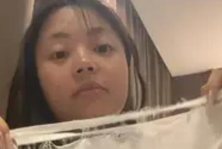 名创优品这波操作，把一次性日用品遮羞布扯得稀碎。曾女士出差穿它，内裤直接掉脚边