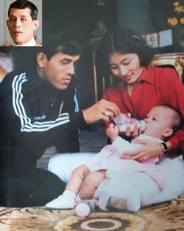 第一个孩子到底是不同的，强硬如泰王，也在送别女儿遗体时哭得老泪纵横，要不是坐在车