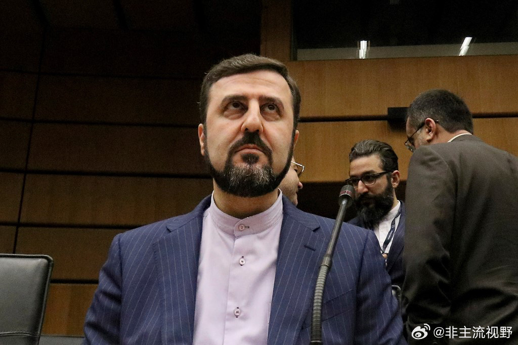 特朗普越来越像是上帝派来灭美帝的，他在找理由跑路的同时，伊朗外交部副部长表示，几