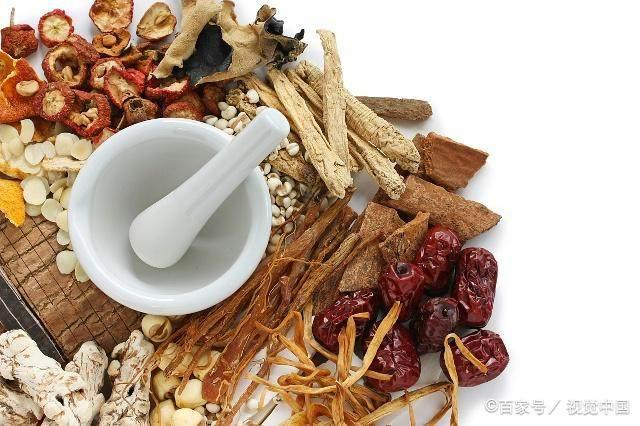 耳鸣有哪些病因, 食疗有哪些方法?