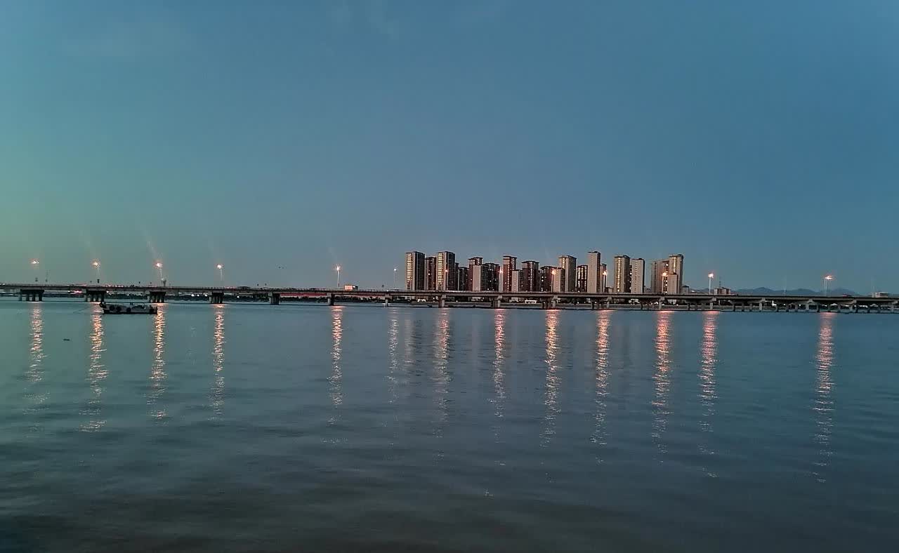 我用了6年的手机，为啥还不换？我现在使用的的是一款华为手机，2019年10月