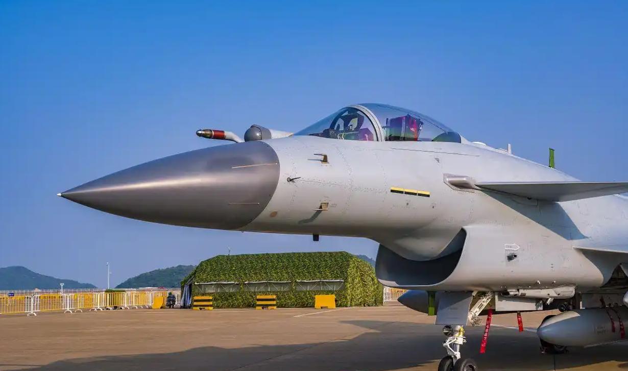 歼10首次实战多炸裂？巴方零战损，击落印度6架俄欧顶级战机！在中国空军的序列里