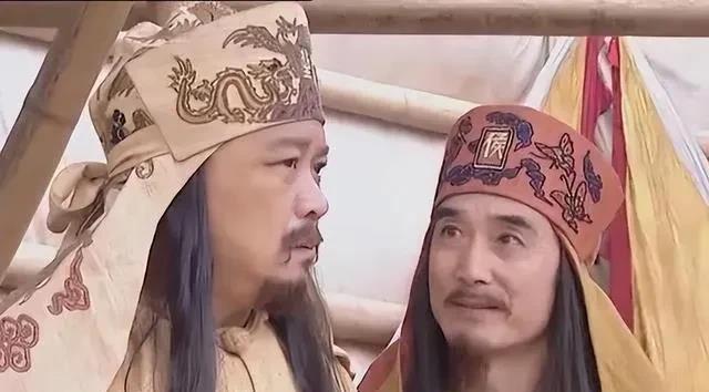 韦昌辉希望跟杨秀清和睦相处，一起为太平天国效力，共创大业。杨秀清但凡尊重韦昌辉，