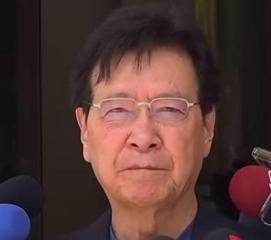 对于传出国民党主席郑丽文提到马英九的身体状况，资深媒体人赵少康认为，不要老是拿马