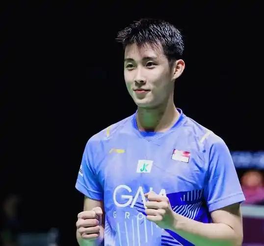 刚刚结束了一场印度羽毛球公开赛男单1/4决赛，男单世界排名第10的新加坡名将骆建