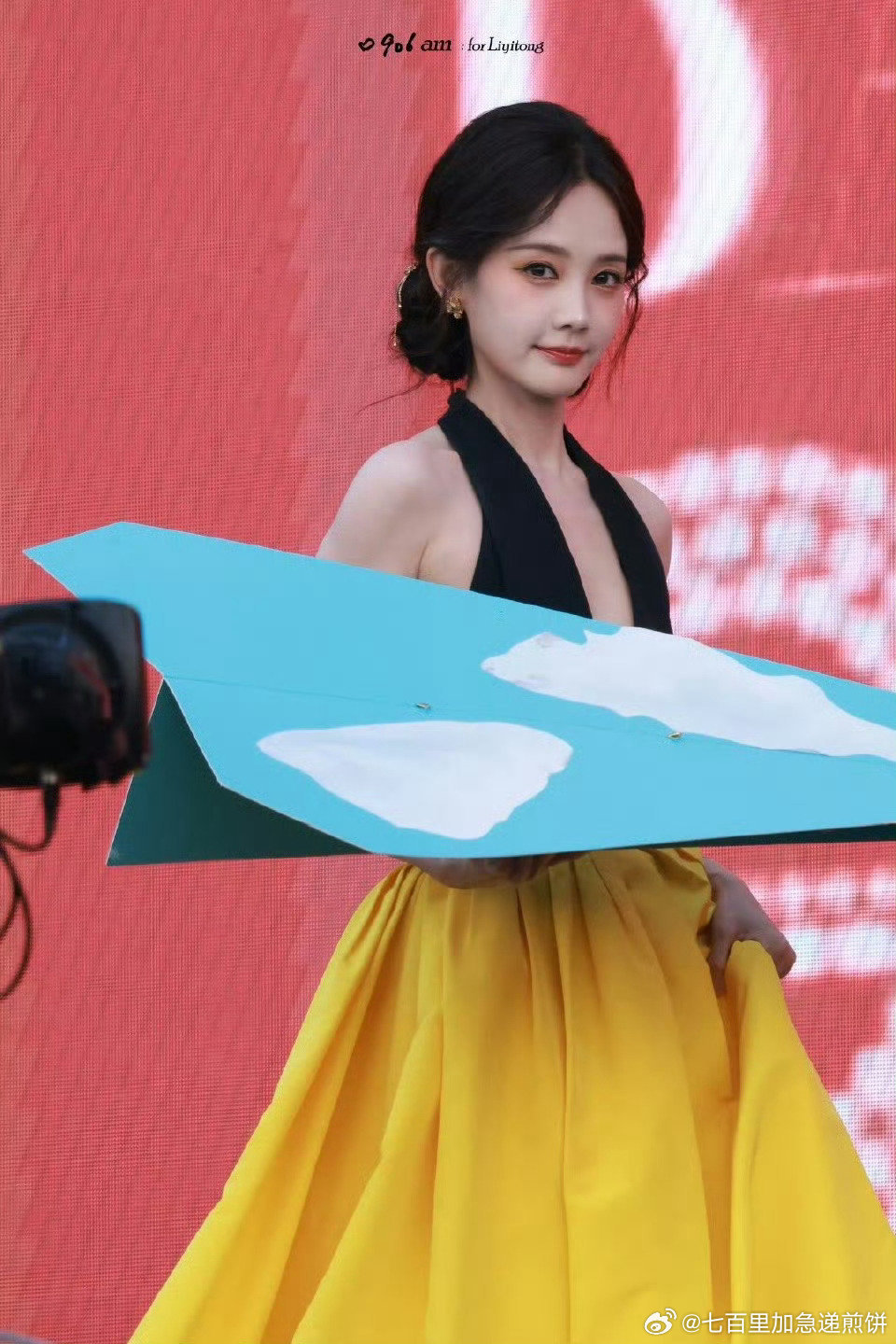 今天的芭莎红毯女明星们李一桐田曦薇陈昊宇喻言宋雨琦章若楠宋妍霏卢昱