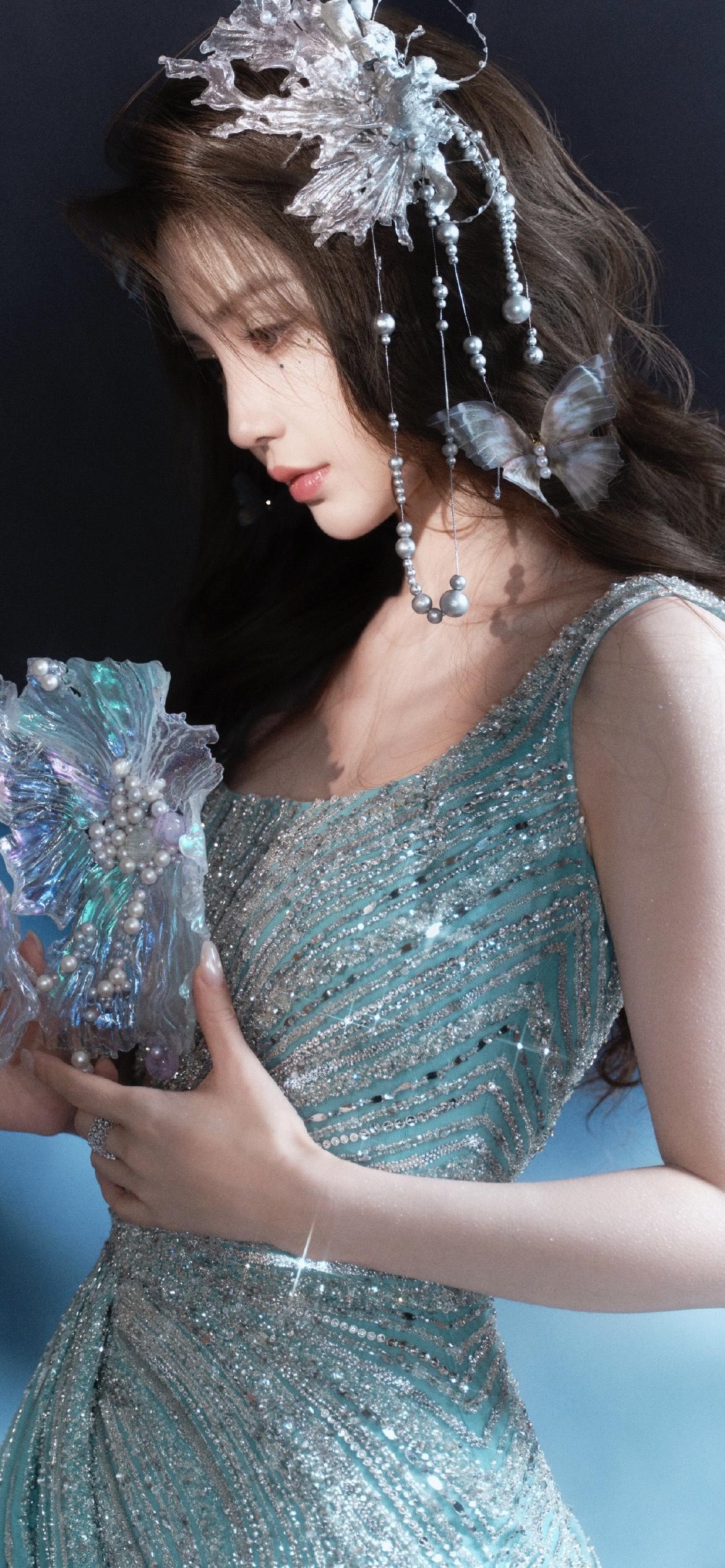 美女壁纸-第6107期-杨颖