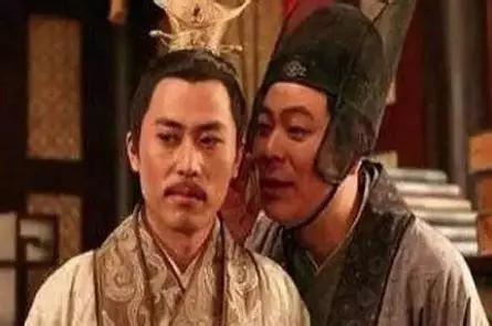 公元835年，大唐长安，四位宰相同一天被腰斩，首级挂在城门示众。一千多名朝臣横尸