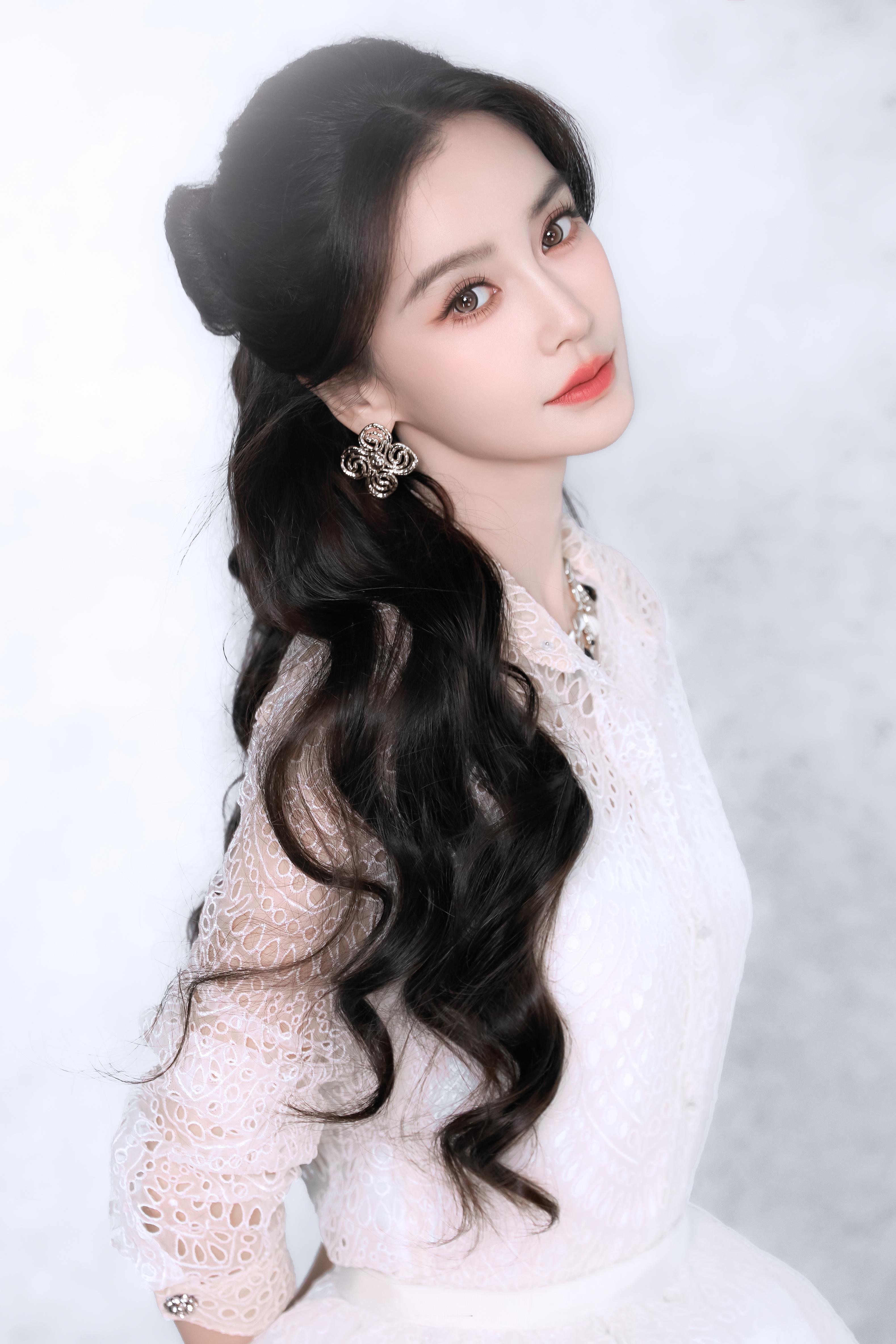 Angelababy🪽🤍人类无法飞翔或许是因为心太重​