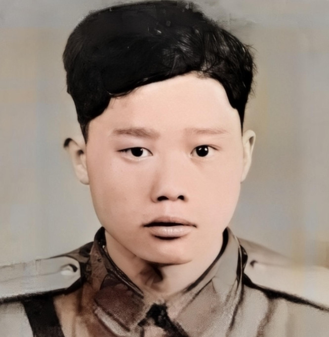 1951年1月28日，志愿军战士潘天炎因为生理需要去附近的草丛解决，回来后却意外