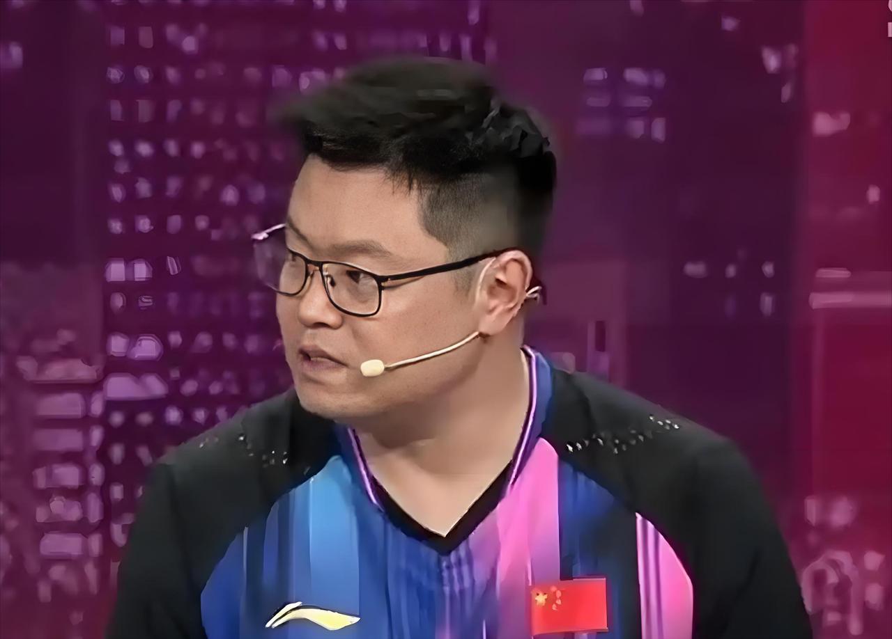 王楚钦出任男队队长，孙颖莎为何不能担任女队队长，侯英超一语道破缘由，他说