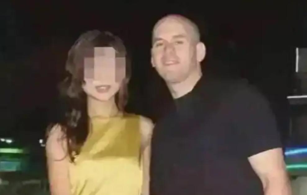 美国健身教练公开炫耀，自己靠着虚假精英滤镜在中国睡了1242个中国女孩，还说“睡