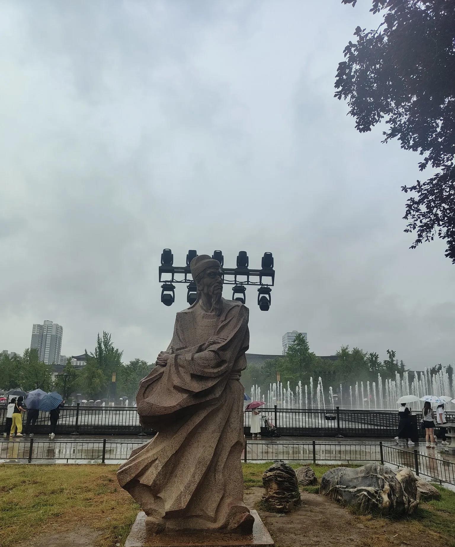 公元823年，御史中丞一职出缺，穆宗命宰相李逢吉举荐人选，李逢吉不假思索，即刻推
