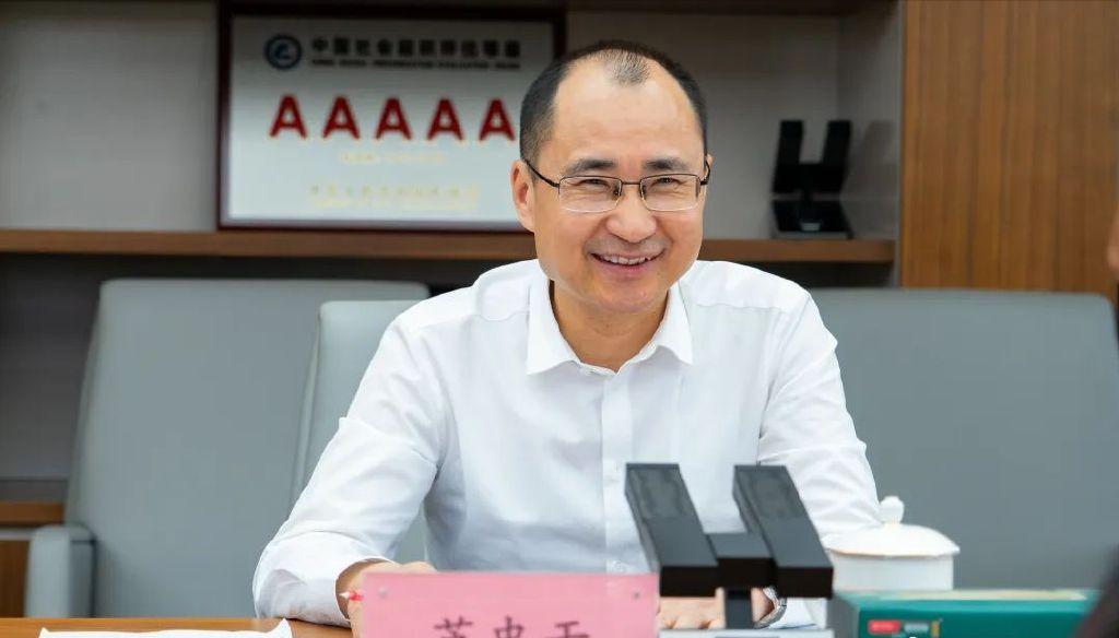 由浙由黔11年半，无疑是芦忠于仕途生涯中，最为高光的一段时光，在这近12年的时间