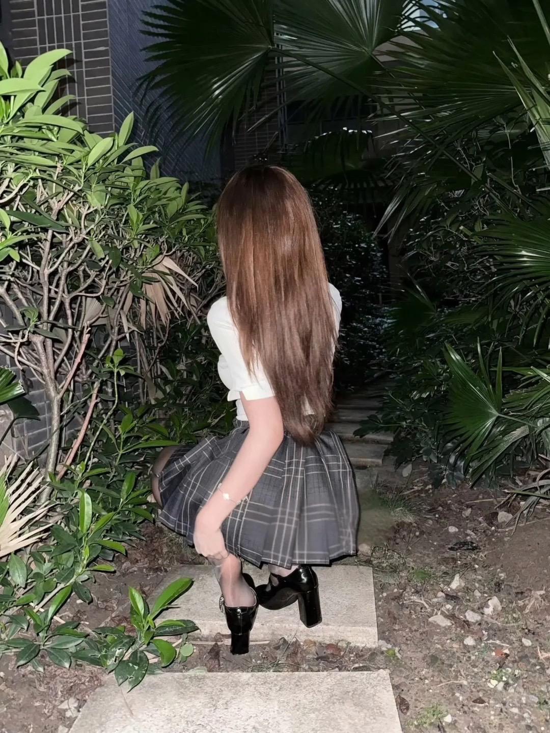 御姐 完美身材 别眨眼我要变身了 jk穿搭