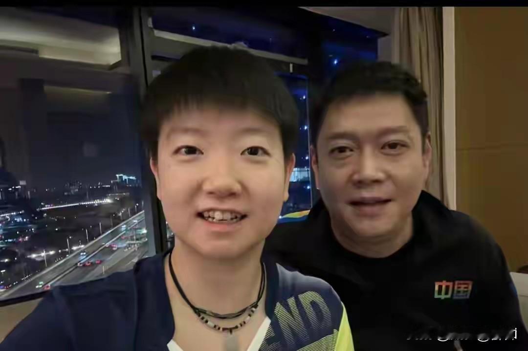 郭焱说，你们认为邱贻和莎莎谁更能会说一点，谁更能说过谁？莎莎如果和邱指导说话，邱