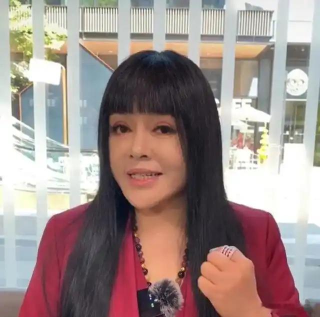 经纪人透露千百惠去世原因经纪人称千百惠摔倒不影响健康据台媒，外传千百惠因疑似不