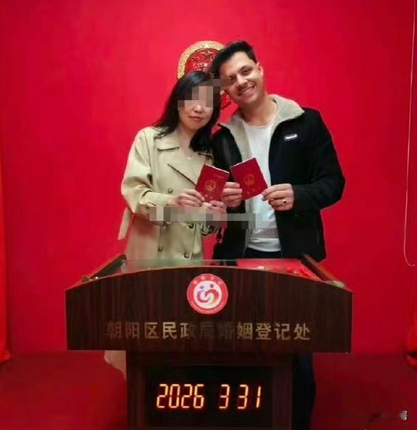 【说话不算话，女博主呼吁不要嫁到阿富汗后自己嫁了】一位女博主半年内两度嫁给了阿