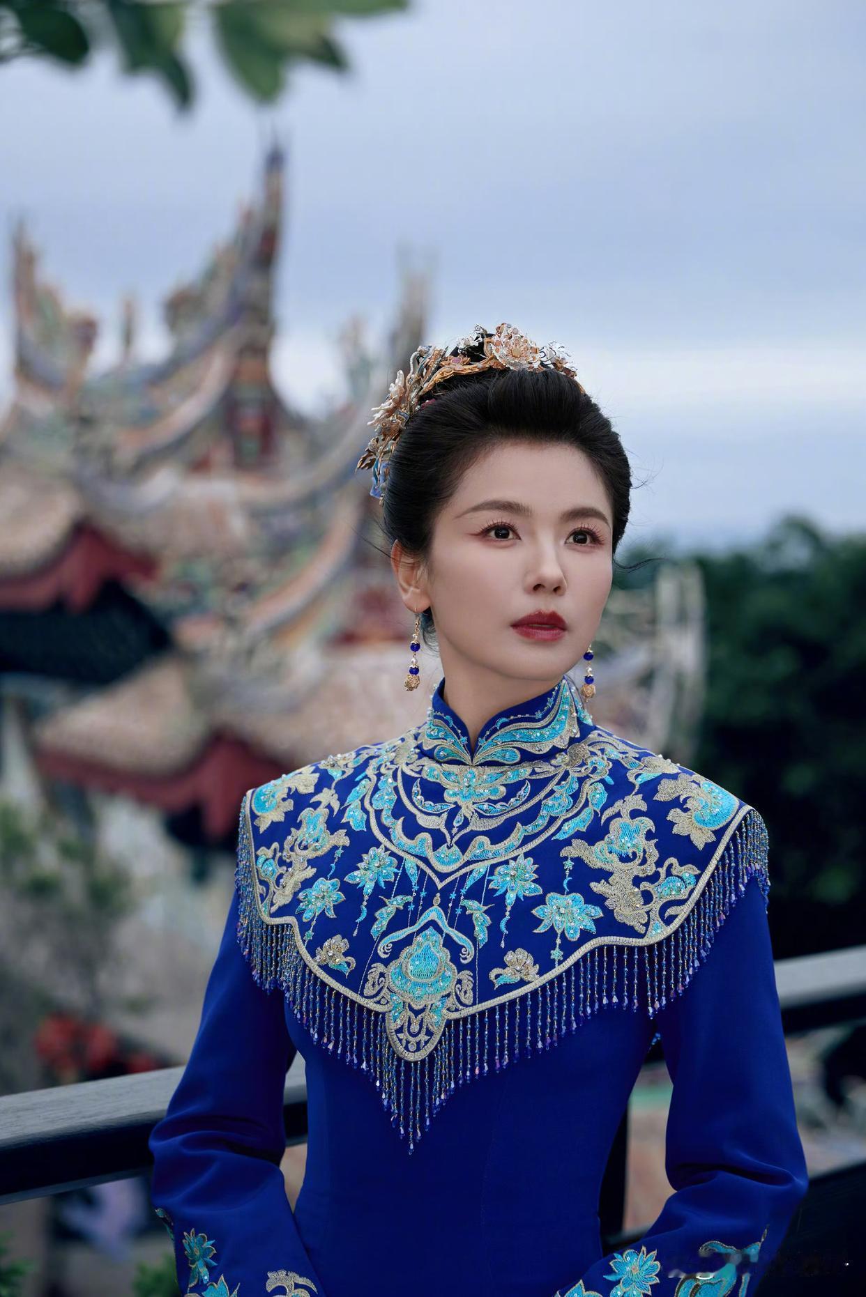1.檀健次不愧是演员，哪怕他粉丝到处为他伸张正义，手撕某个女演员拍戏不够敬业，他