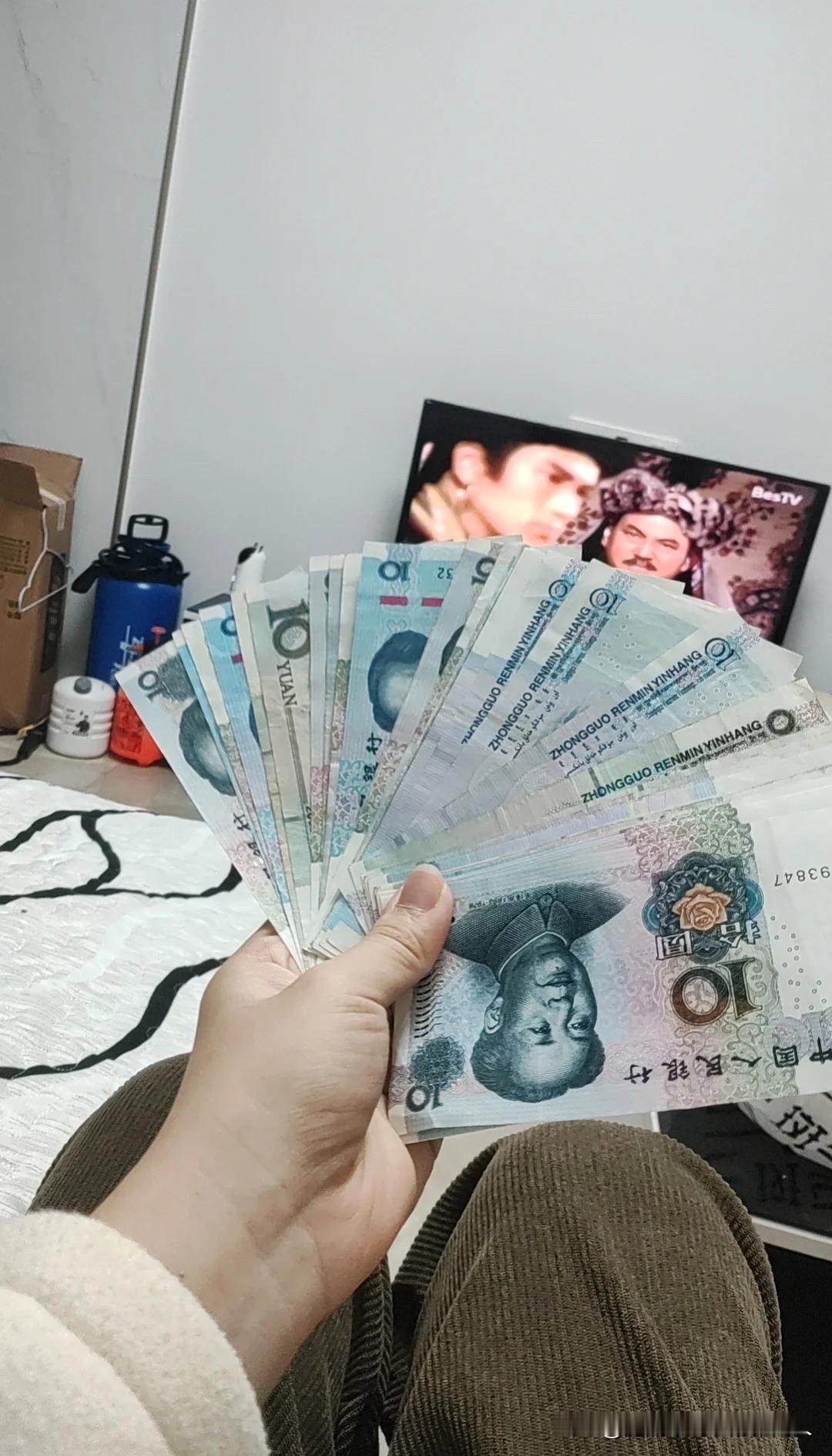 无论是男人还是女人，一旦过了45岁，要是没个稳定工作，后半生真的太被动了！我