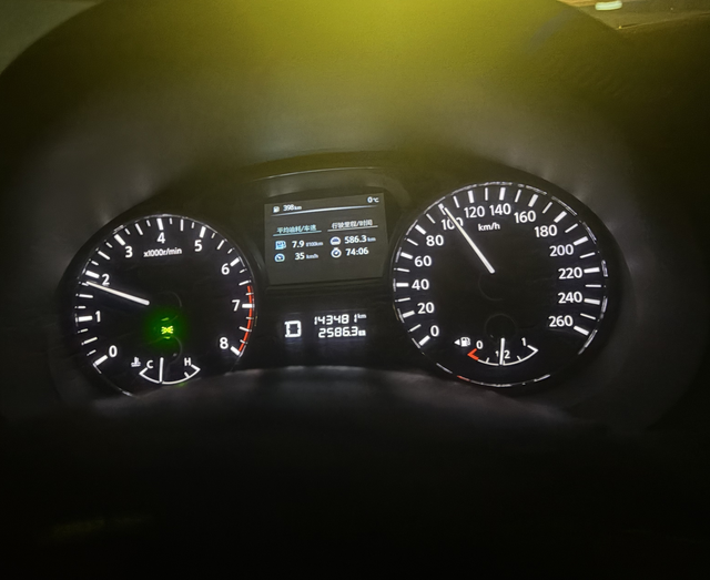 高速加速无力15年天籁，最近感觉刹车和油门变松，高速刹车有轻微抖动，油门加速无