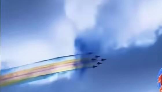 刷到一个视频顿时泪目:伊朗网友说，大半个世界都在战争，只有中国还在拿战斗机给他们