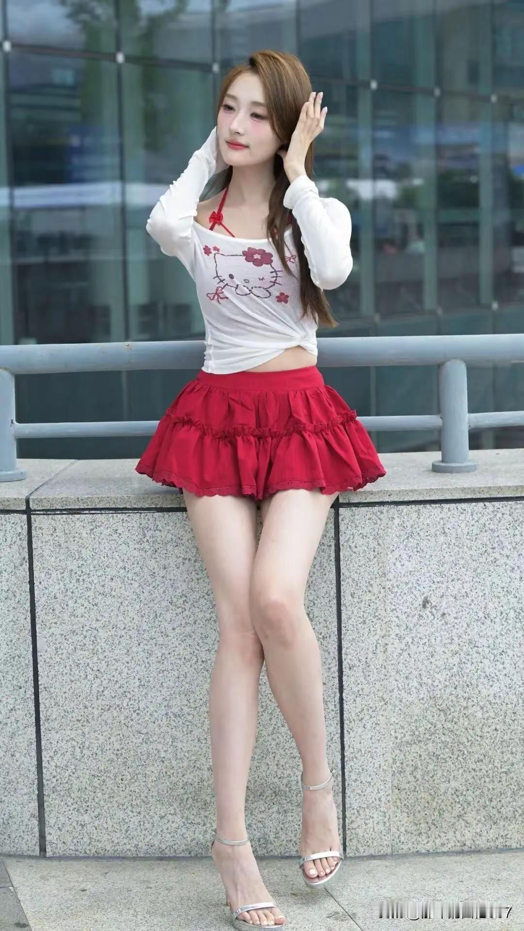 出发吧趁现在随性穿搭，自由出发，还在等什么，行动吧就现在！来吧comeon
