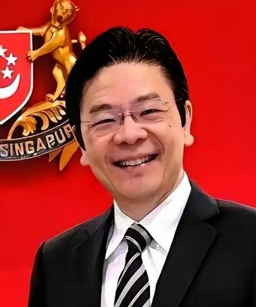 菲律宾干了件全世界没一个国家干过的事。他们直接宣布，国家进入紧急状态。不是因为战