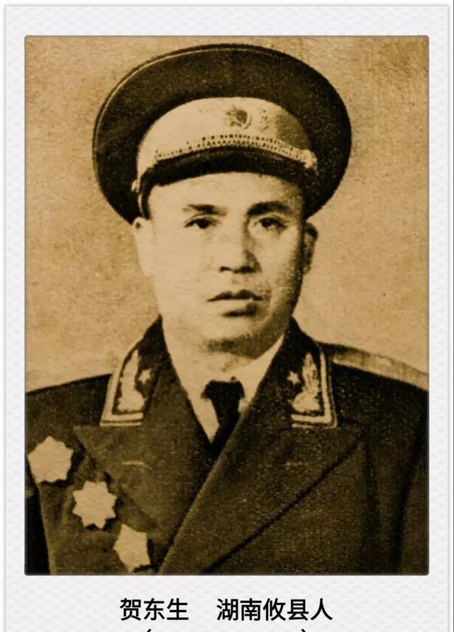1947年，四野师长娶了老战友的遗孀带一子一女，新婚之夜，师长提了一个要求，他说