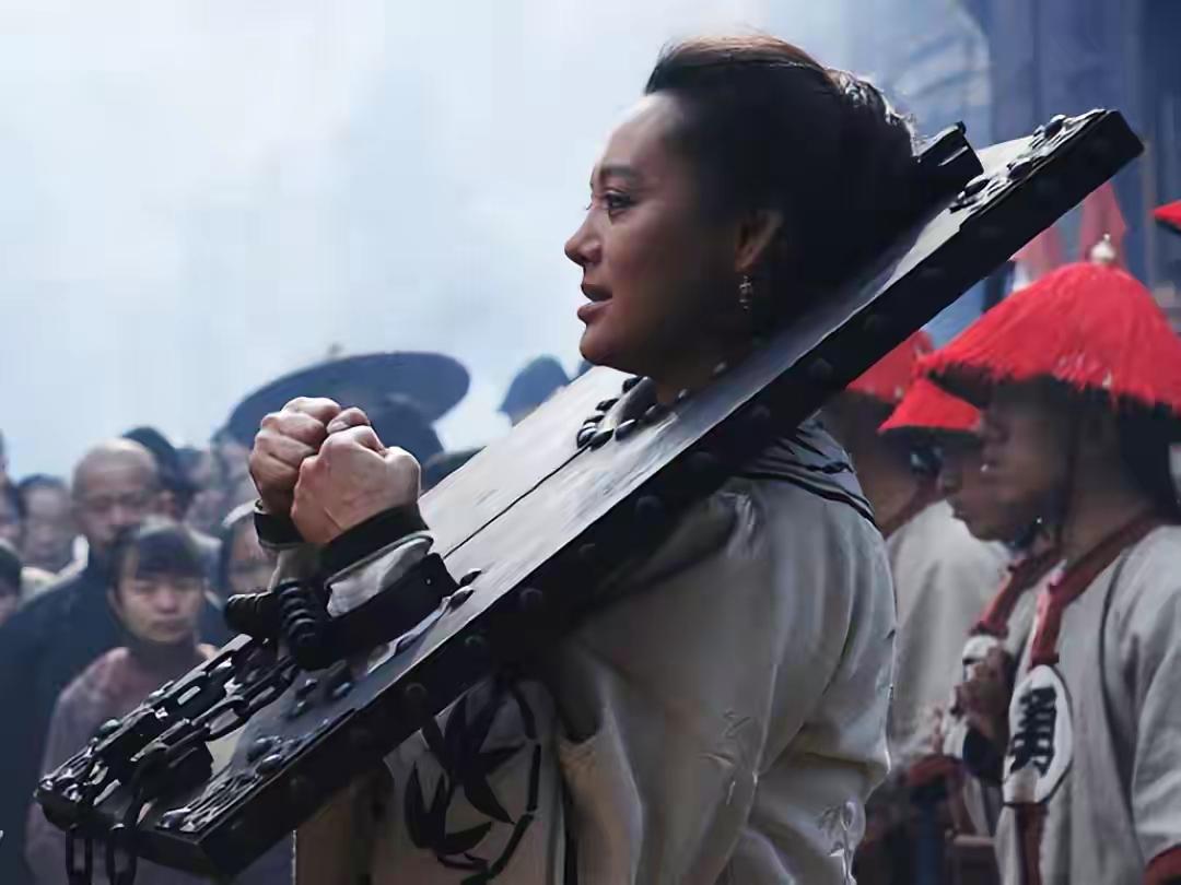 她牺牲后无人敢收尸,儿女被悄悄收养,儿子长大后竟富可敌国1907年7月15