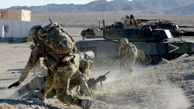 继媒体爆料特朗普准备攻打伊朗的草率决策后，另一则重磅消息接踵而至，详细披露了他得