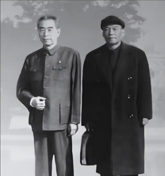 1949年，熊向晖见到周总理后，问出多年的疑惑：＂胡宗南当年知道我的身份，怎么就