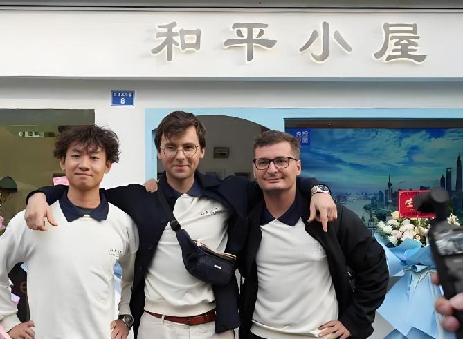 和平小屋这下出名了，不仅成都，连全国网友都知道了！谁能想到，成都一间不起眼的