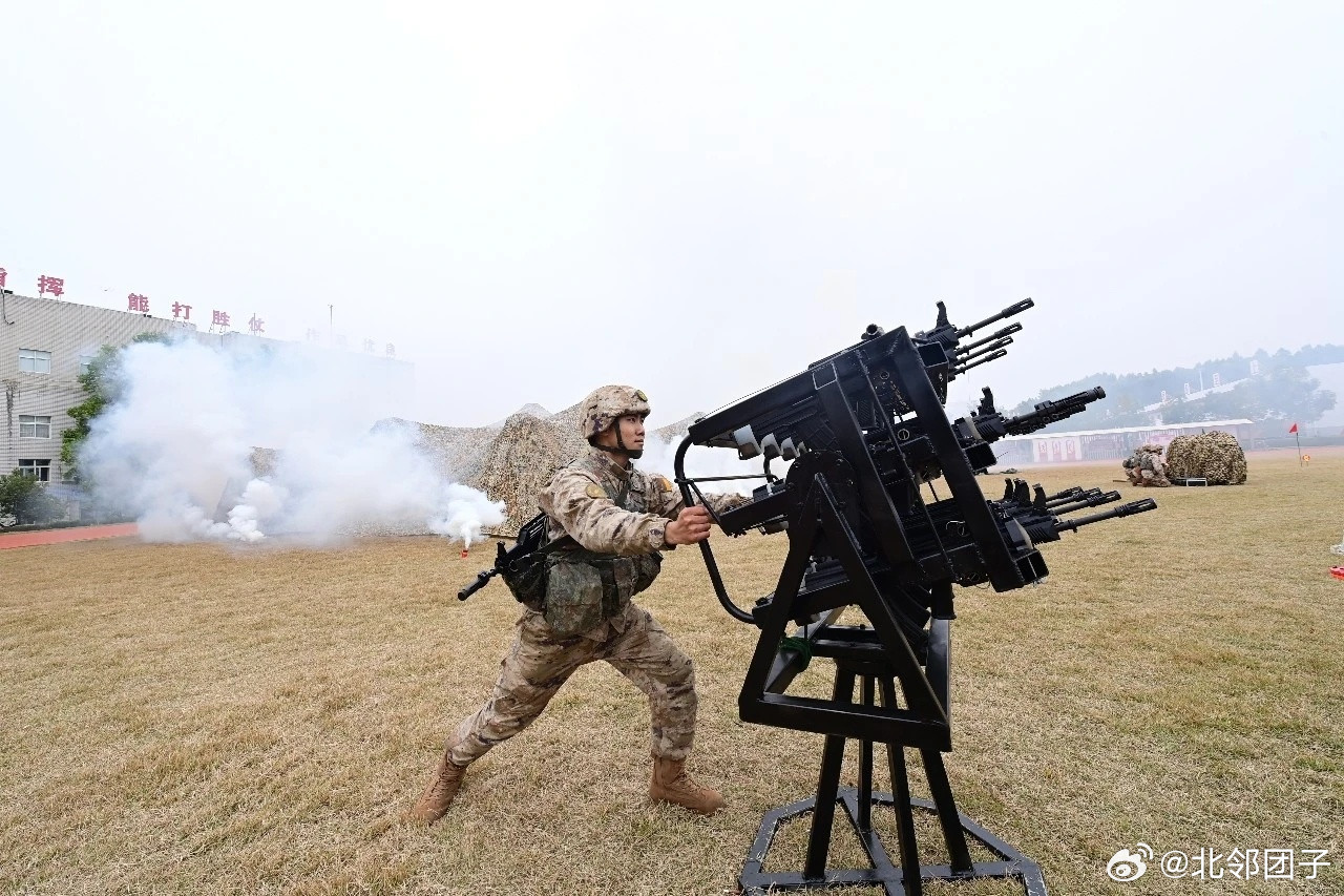 【多茂蒸钢】解放军、巴基斯坦和泰国✅多：4联装甚至6联装步枪/机枪，管