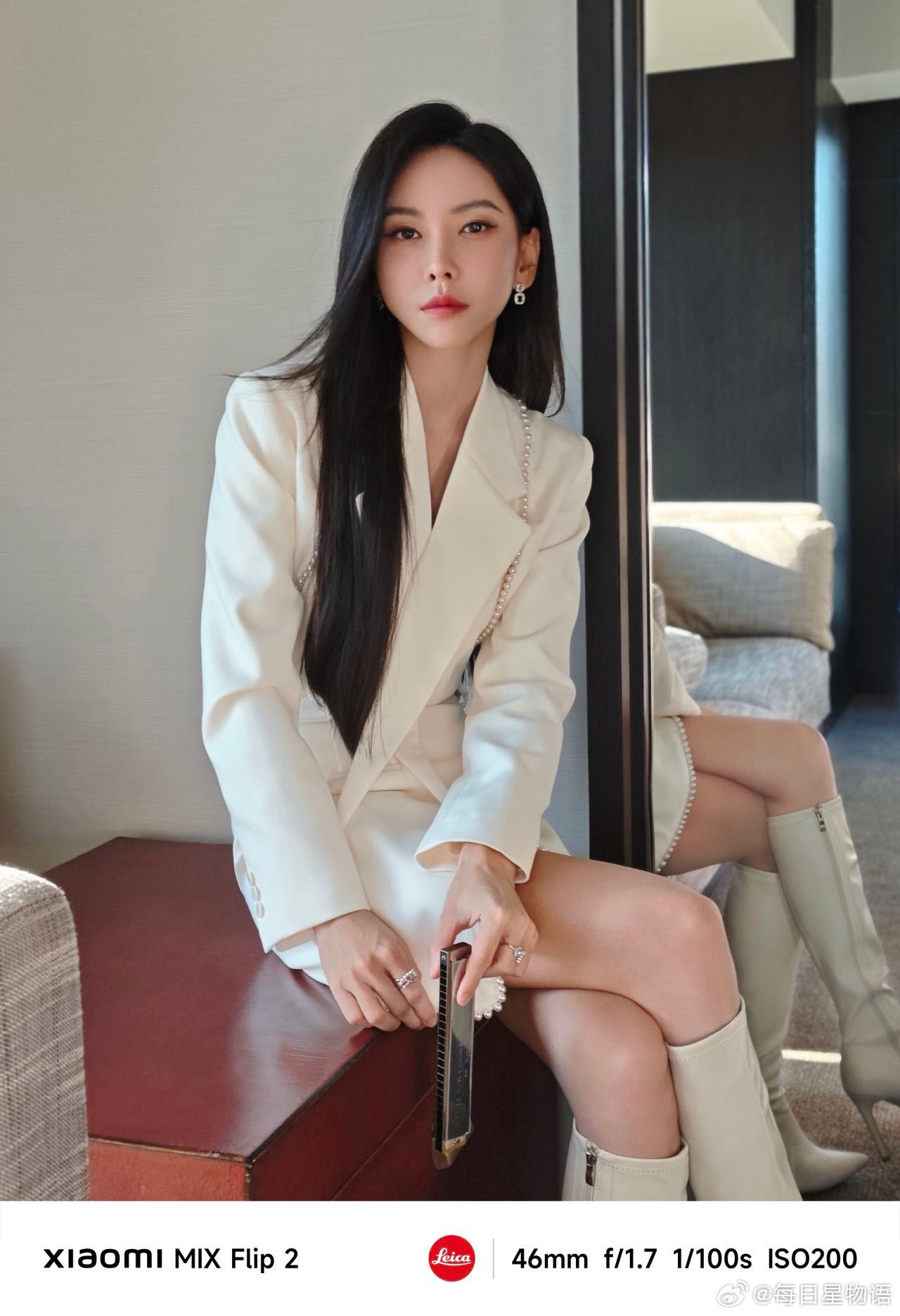 于文文直呼小孩姐出片折么美光影大片氛围感拉满！笙笙巧妙利用悬停拍摄，解锁《扫毒