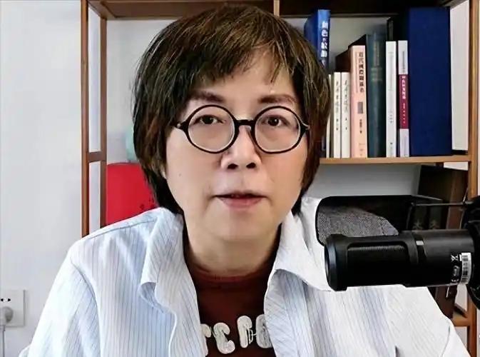 民调结果很反常，民进党在台北的支持率，居然超过传统票仓南部，王鸿薇嘲讽，绿营本来