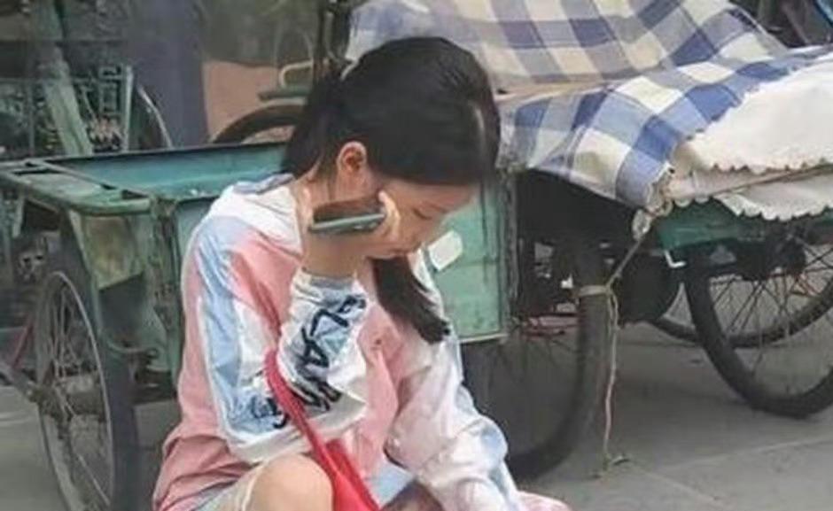 这下好了，看这情形，回家少不了一顿数落，怕是要挨批评了！现场看着风平浪静，