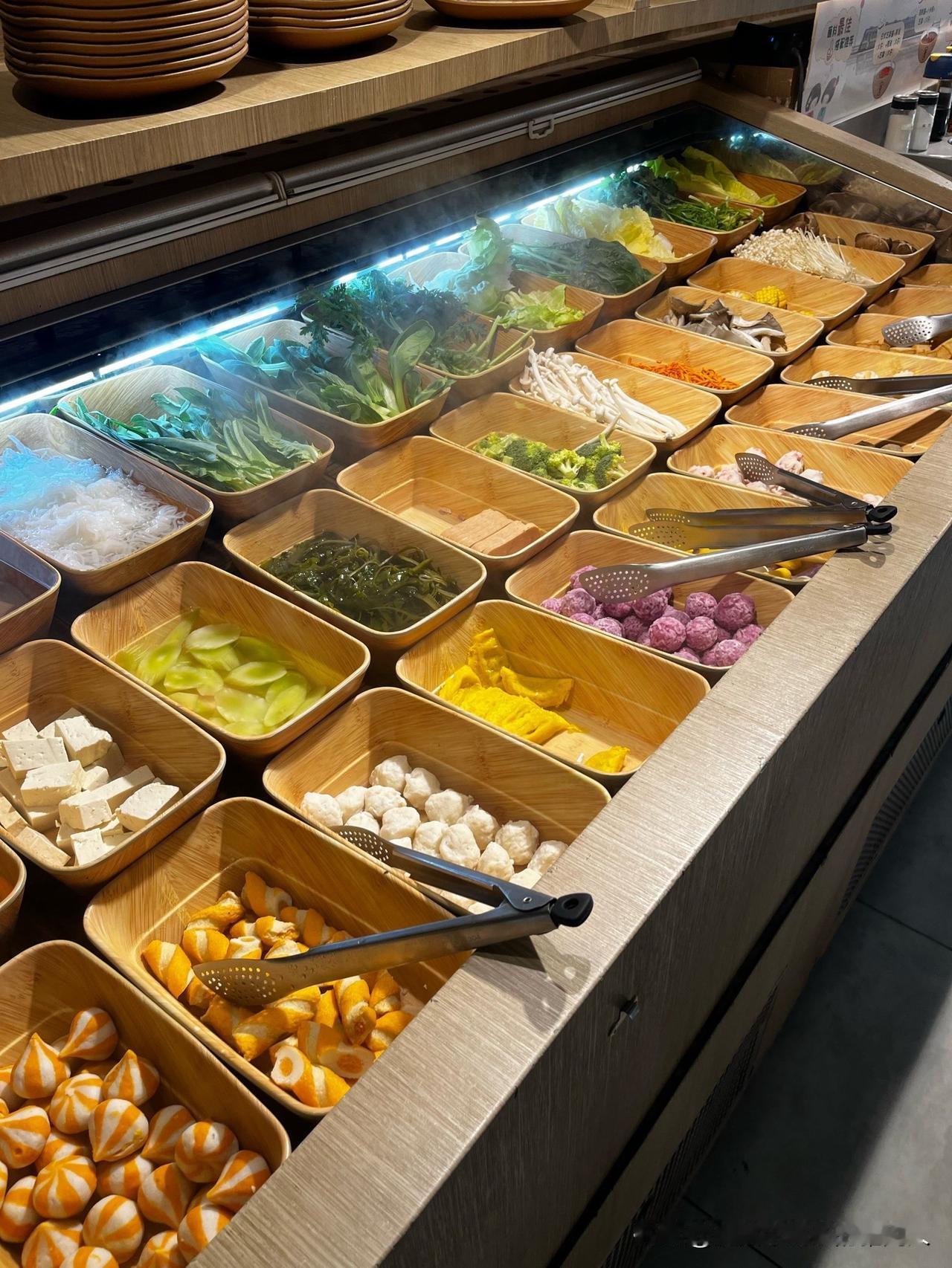 一顿29块的自助火锅，把我这个40+的中年妈妈的底气，扒得明明白白…下午接大