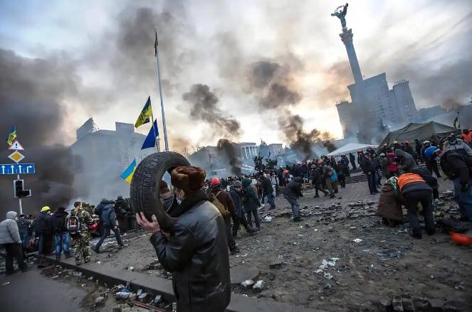 普京真的想停战了，不是怂，是俄乌战场正在逼出一个残酷真相。如果我告诉你，俄乌战争