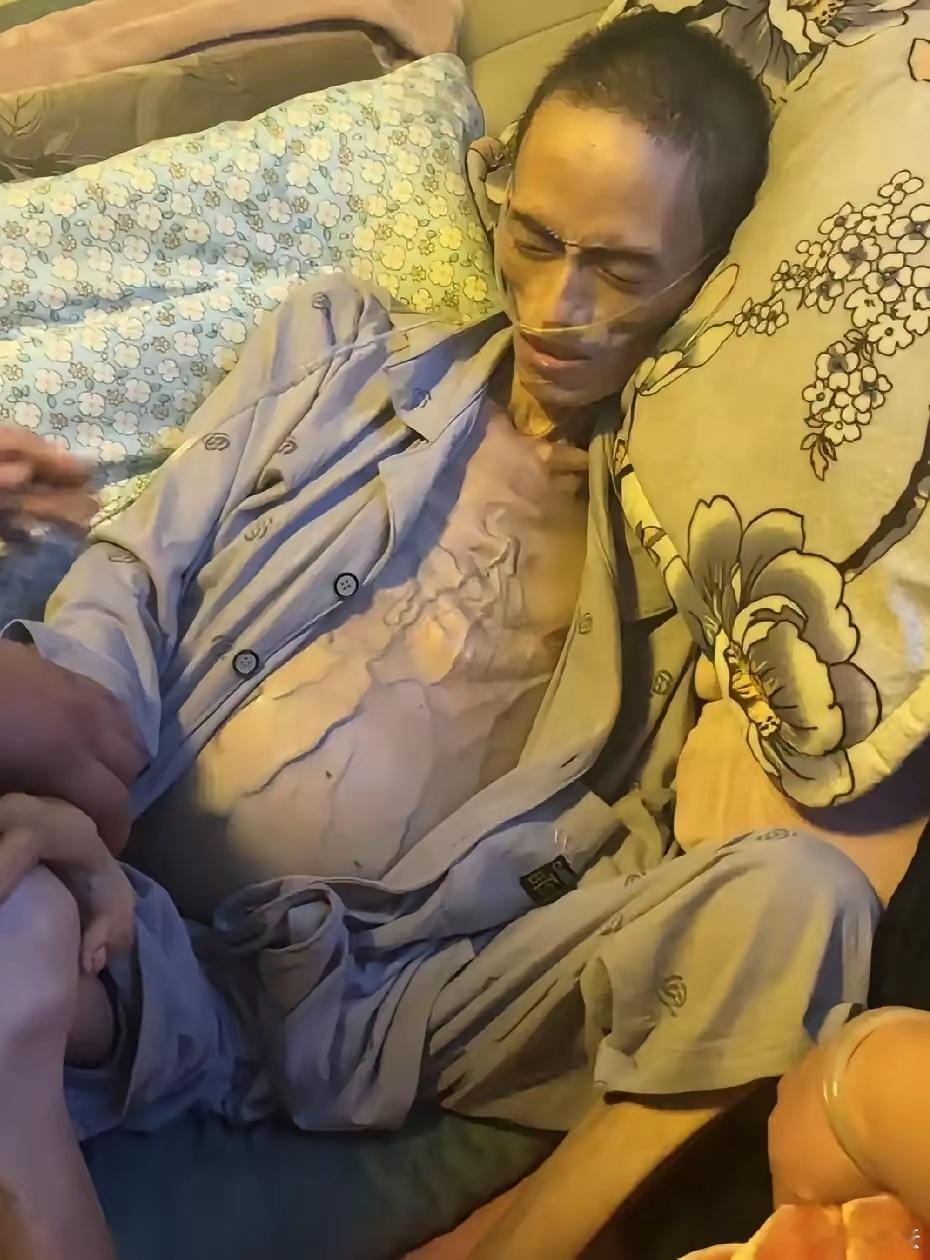 33岁抗癌博主去世说实话，现在全网最心疼的人，恐怕就是抗癌博主李怀清的家人了。