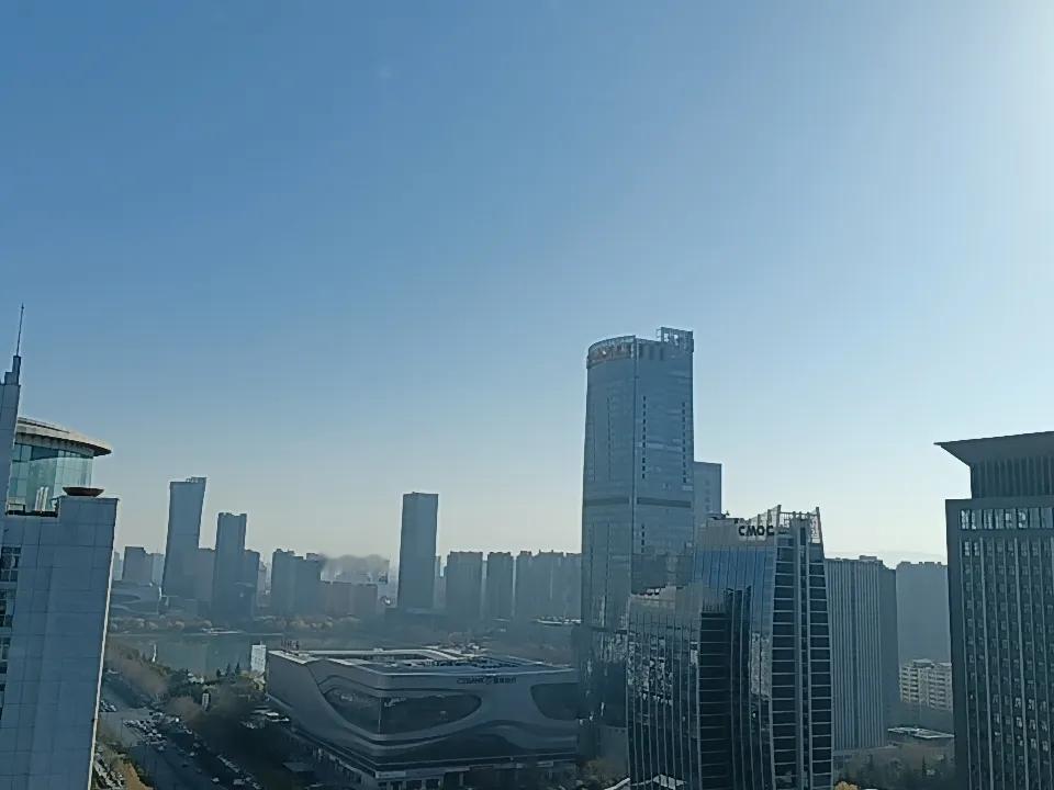 下周四就是2026年元旦。下周上三天班，周四休息一天，再上一天班，又可以休息二