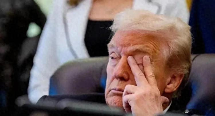 特朗普的“斩首”套路要升级，中俄14国急开会。2026年1月3日上午，委内瑞