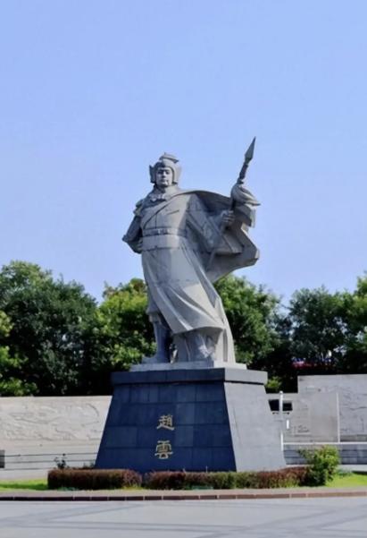 典韦和赵云到底谁更强？依据正史记载：二人根本不是同一档次“一吕二赵三典韦”的