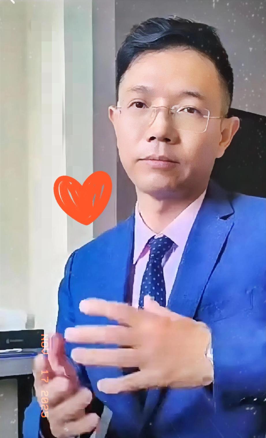 赵某晖这几日，睡不着觉，夜不能寐。因为他是区政协委员，这个身份成了他的束缚。