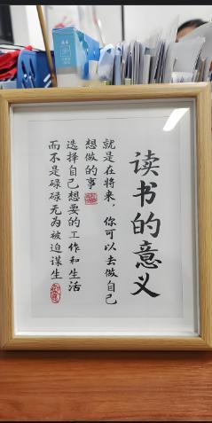 一个朋友的孩子，211大学硕士毕业，求职屡屡受挫，做家长的也倍受打击，和我私聊，